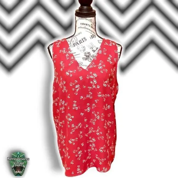 𝅺maurices Red Ditsy Floral Open Back Tank Top, Large NWT - Picture 2 of 7